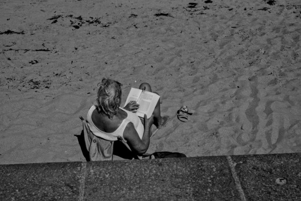 Shore reader, Saint-Malo 2025