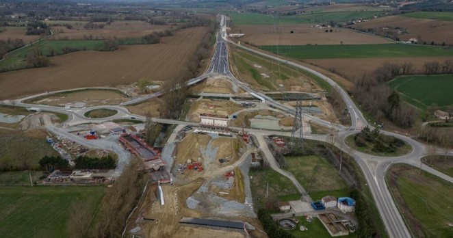 le Sénat adopte largement un texte de loi pour relancer le chantier contesté
