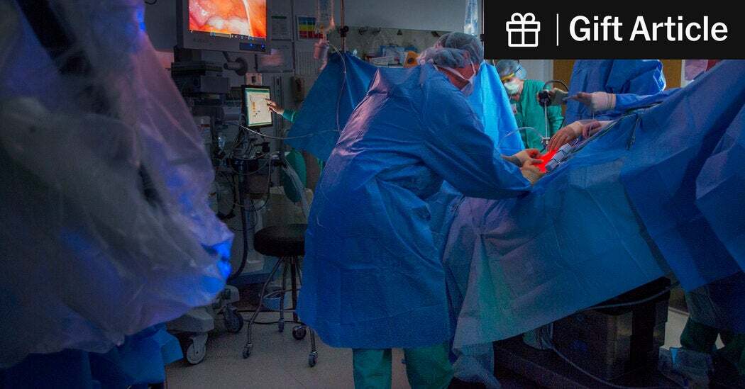 In the Trump administration’s cuts and buyouts, four of the 11 people who review the safety of surgical robots were removed. 